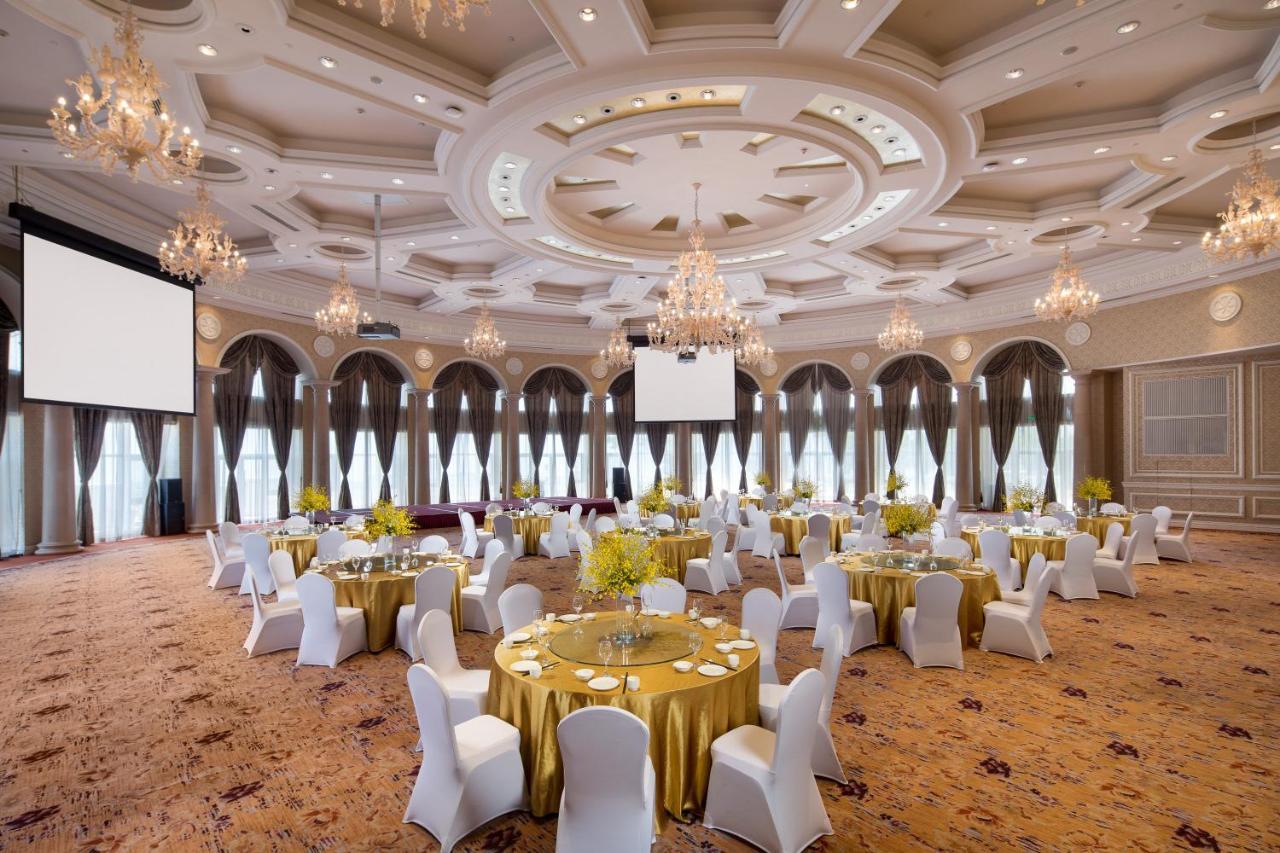 Crowne Plaza Ocean Spring Resort By Ihg Jimo Exterior foto
