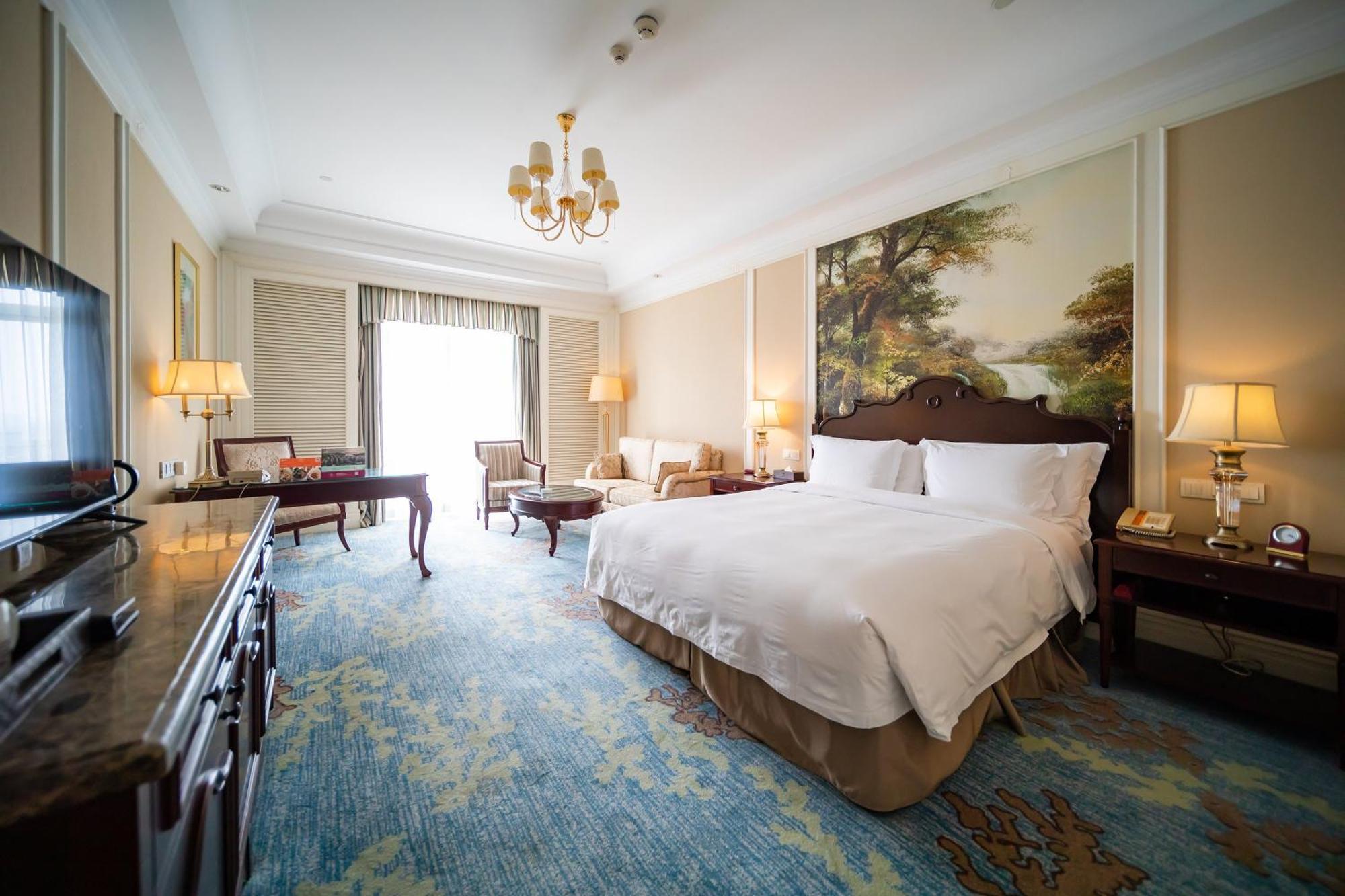 Crowne Plaza Ocean Spring Resort By Ihg Jimo Exterior foto