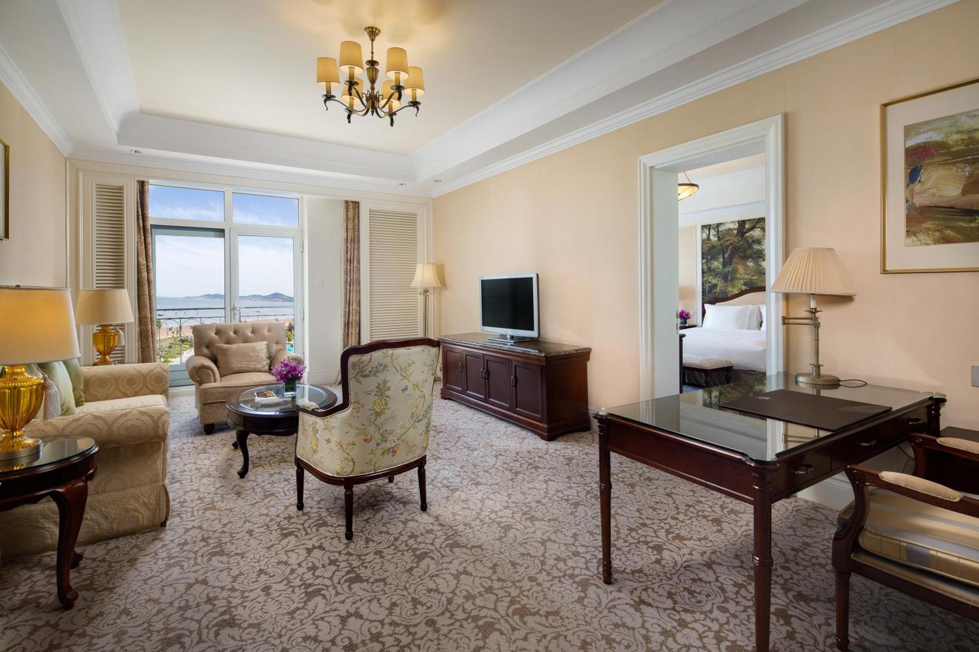 Crowne Plaza Ocean Spring Resort By Ihg Jimo Exterior foto